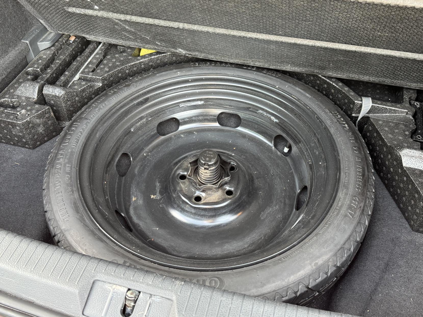 Volkswagen Golf 2.0 TSI BlueMotion Tech R Hatchback 3dr Petrol Manual 4Motion Euro 6 (s/s) (300 ps)