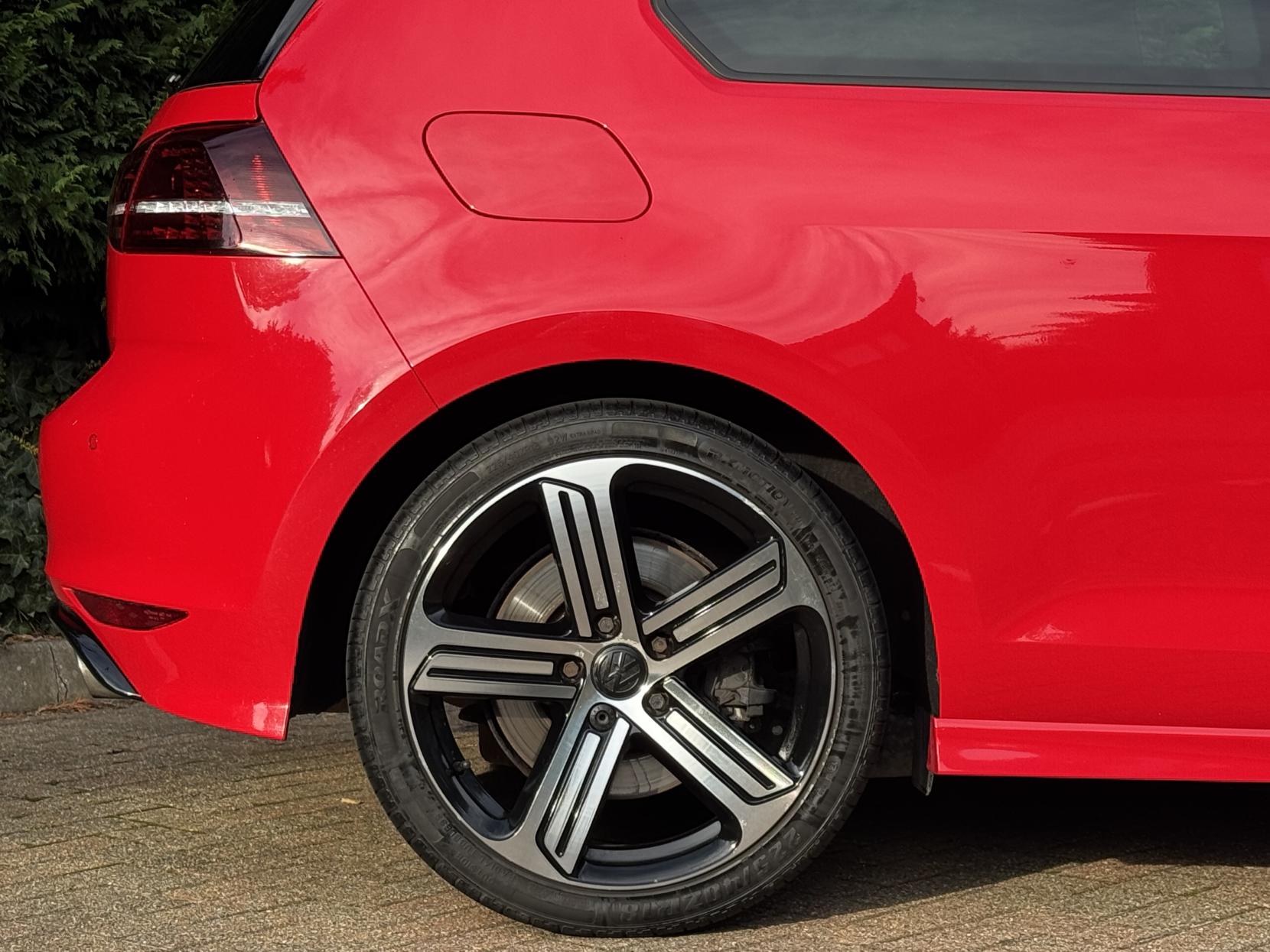 Volkswagen Golf 2.0 TSI BlueMotion Tech R Hatchback 3dr Petrol Manual 4Motion Euro 6 (s/s) (300 ps)