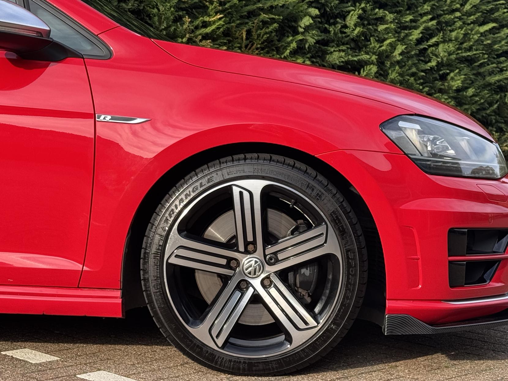 Volkswagen Golf 2.0 TSI BlueMotion Tech R Hatchback 3dr Petrol Manual 4Motion Euro 6 (s/s) (300 ps)