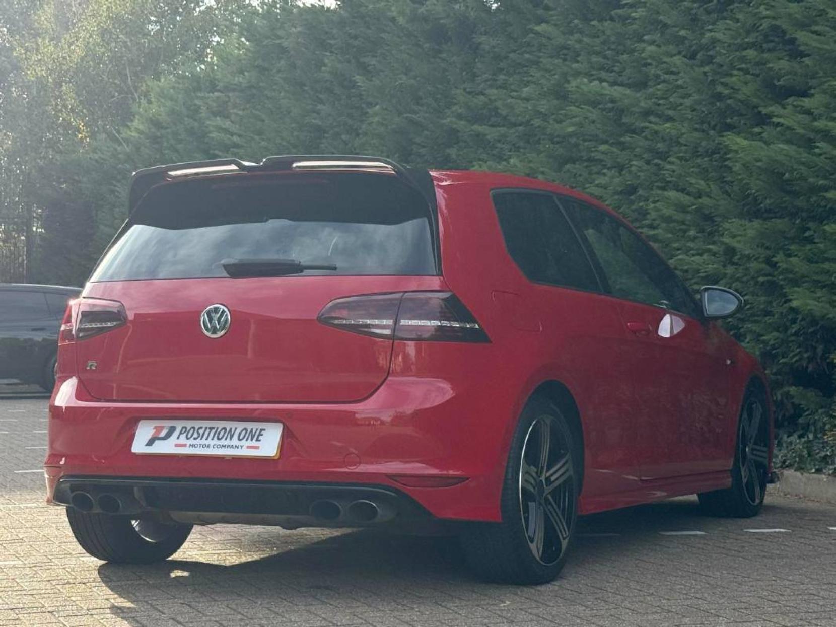 Volkswagen Golf 2.0 TSI BlueMotion Tech R Hatchback 3dr Petrol Manual 4Motion Euro 6 (s/s) (300 ps)