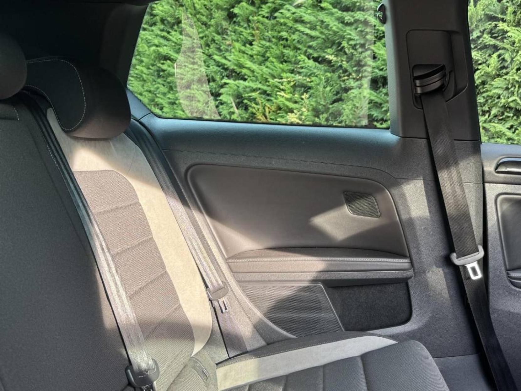 Volkswagen Golf 2.0 TSI BlueMotion Tech R Hatchback 3dr Petrol Manual 4Motion Euro 6 (s/s) (300 ps)