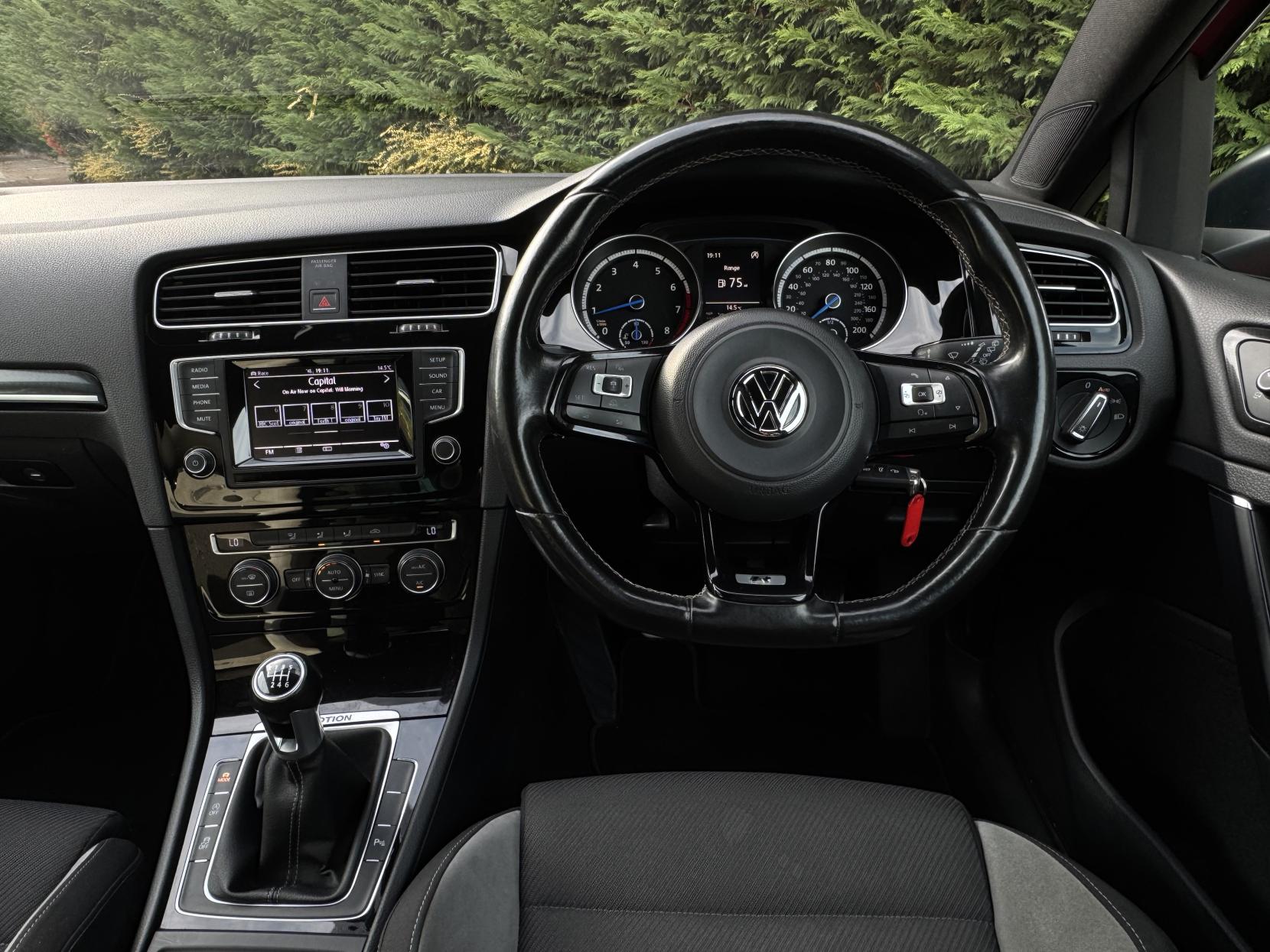 Volkswagen Golf 2.0 TSI BlueMotion Tech R Hatchback 3dr Petrol Manual 4Motion Euro 6 (s/s) (300 ps)