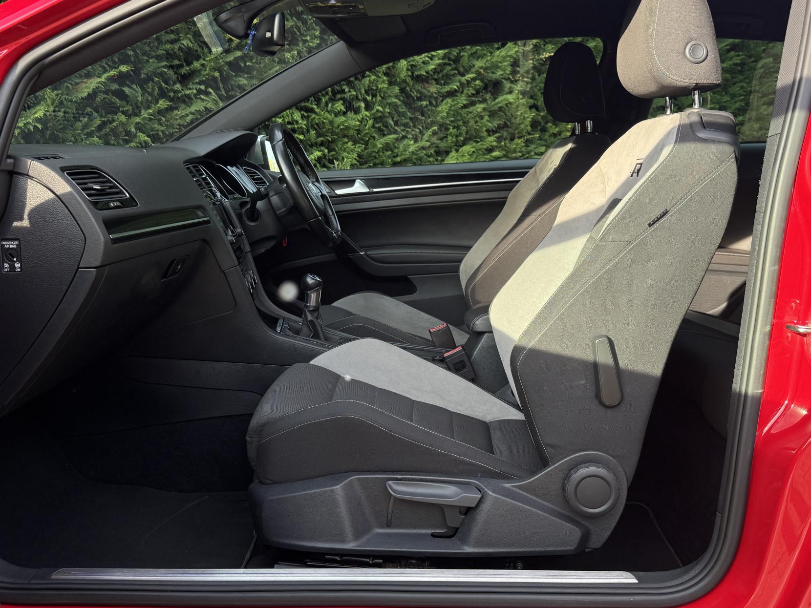 Volkswagen Golf 2.0 TSI BlueMotion Tech R Hatchback 3dr Petrol Manual 4Motion Euro 6 (s/s) (300 ps)