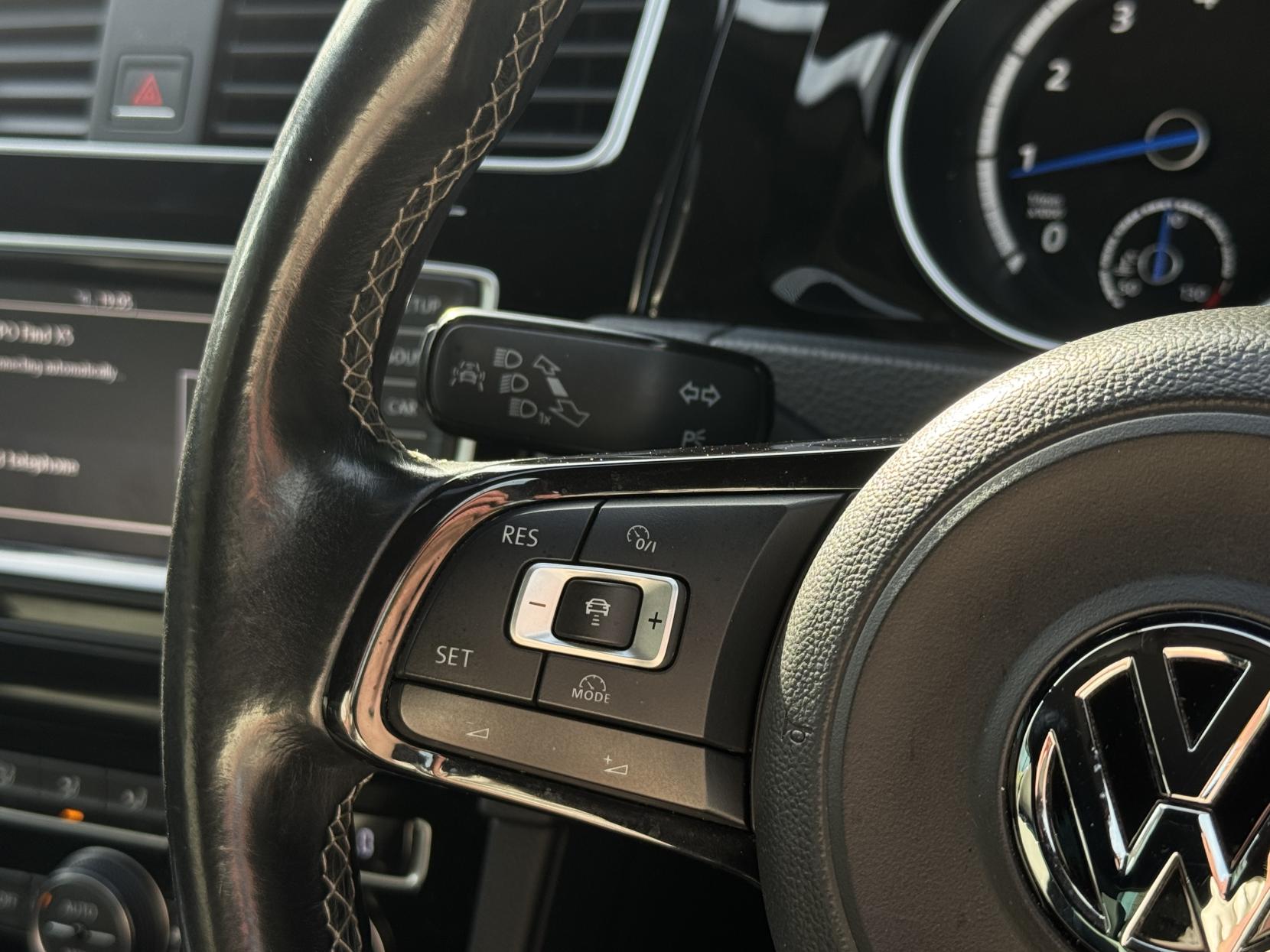 Volkswagen Golf 2.0 TSI BlueMotion Tech R Hatchback 3dr Petrol Manual 4Motion Euro 6 (s/s) (300 ps)