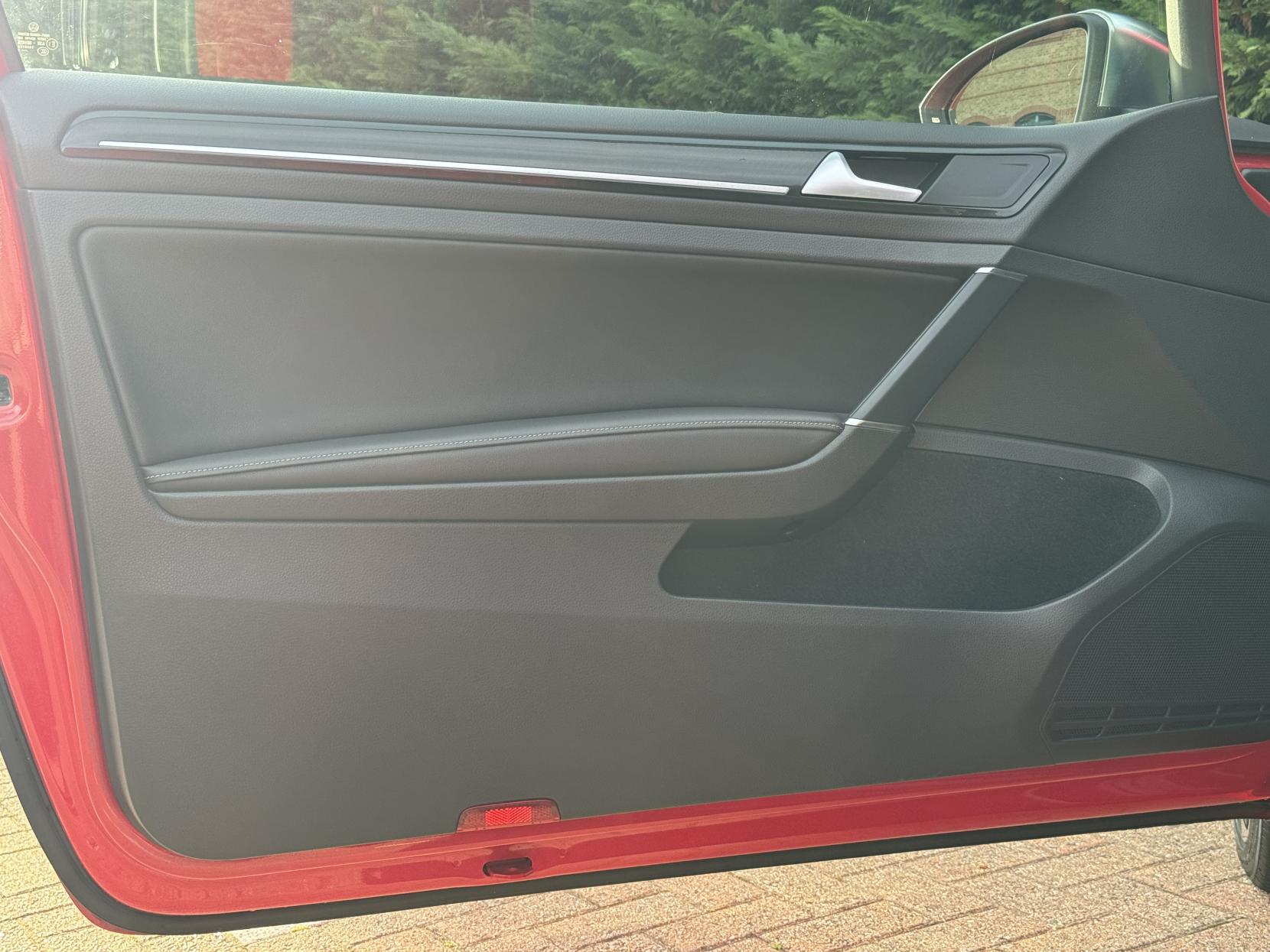 Volkswagen Golf 2.0 TSI BlueMotion Tech R Hatchback 3dr Petrol Manual 4Motion Euro 6 (s/s) (300 ps)