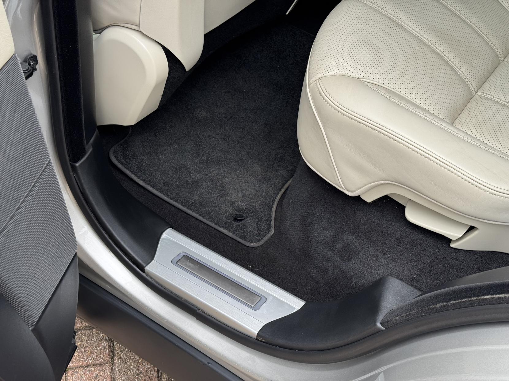 Land Rover Range Rover Sport 3.0 SD V6 HSE Dynamic SUV 5dr Diesel Auto 4WD Euro 6 (s/s) (306 ps)