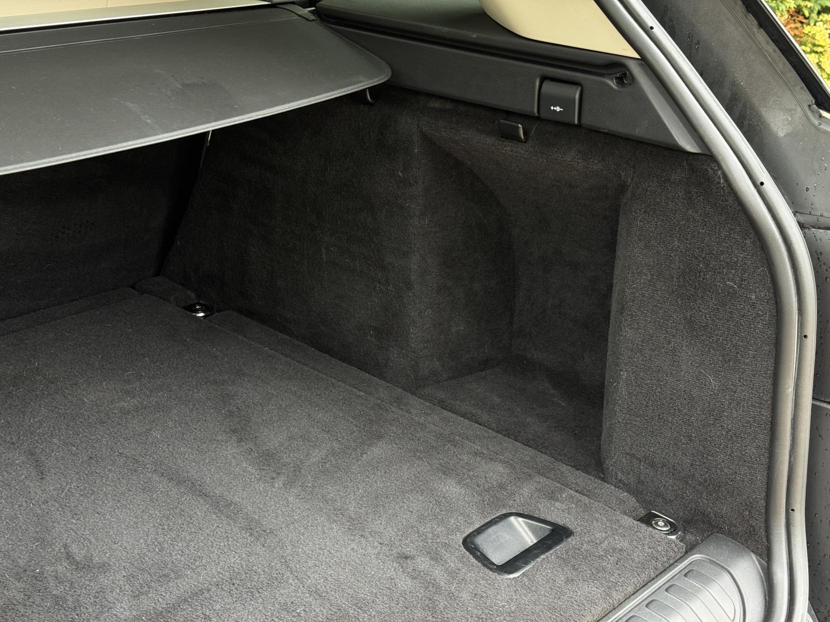 Land Rover Range Rover Sport 3.0 SD V6 HSE Dynamic SUV 5dr Diesel Auto 4WD Euro 6 (s/s) (306 ps)