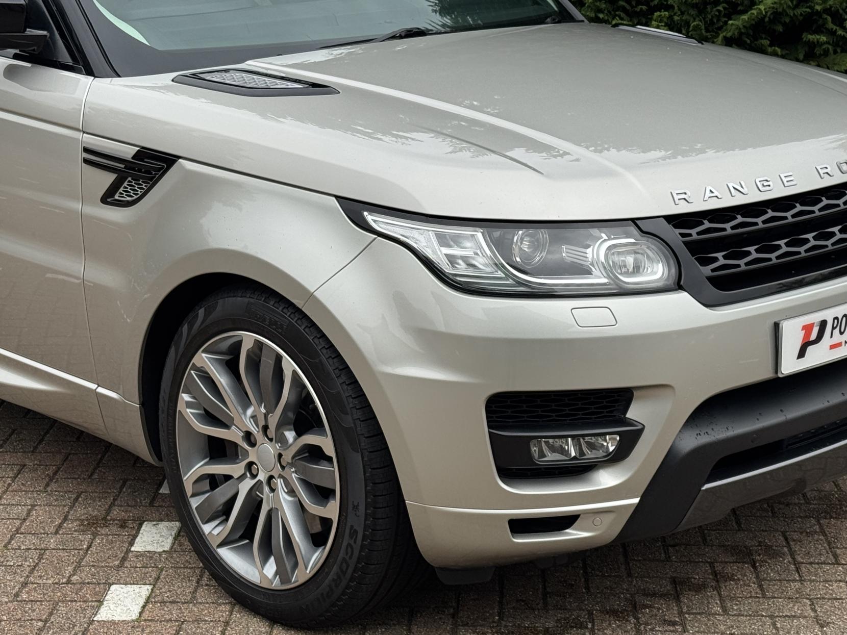 Land Rover Range Rover Sport 3.0 SD V6 HSE Dynamic SUV 5dr Diesel Auto 4WD Euro 6 (s/s) (306 ps)
