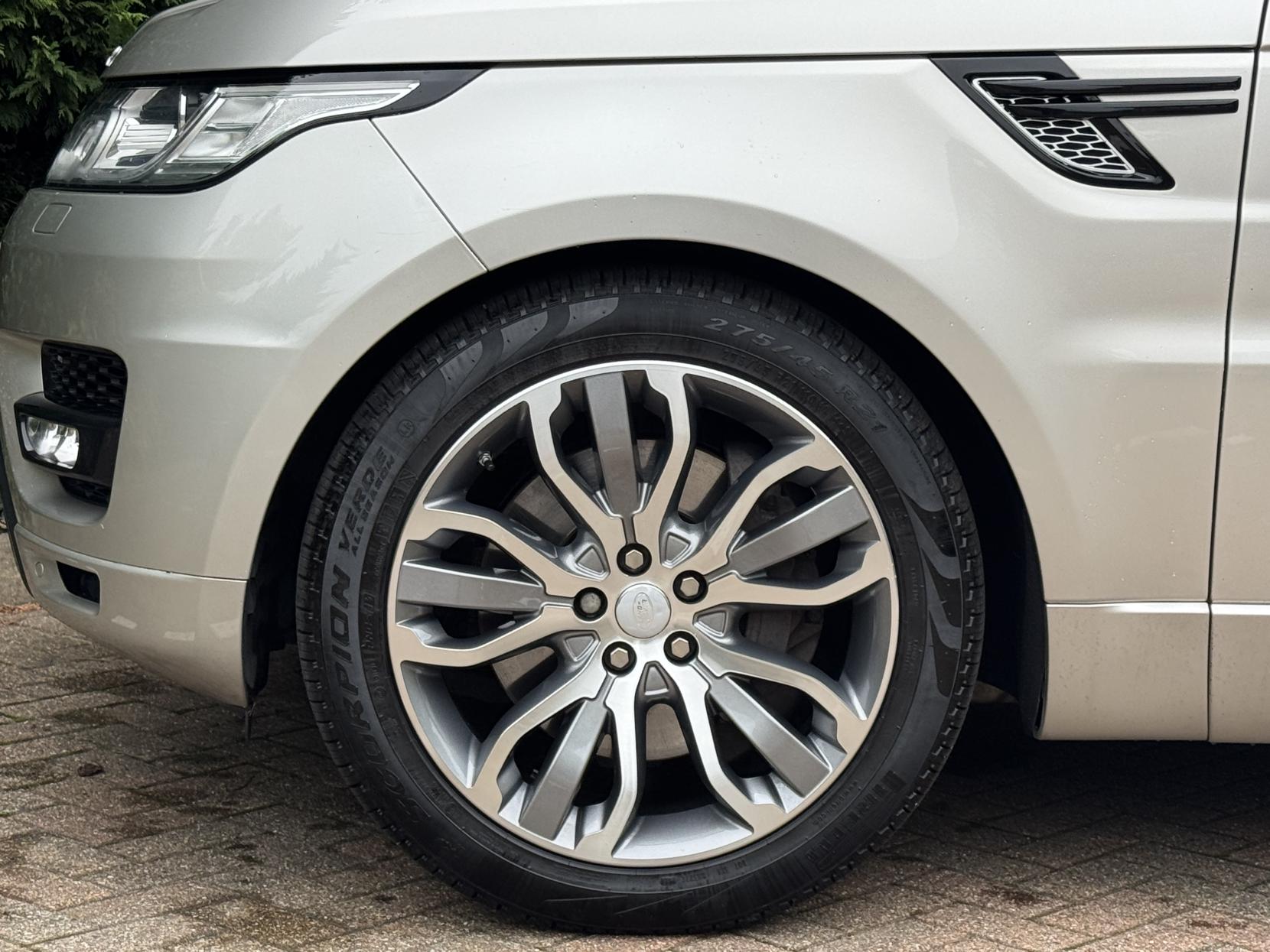 Land Rover Range Rover Sport 3.0 SD V6 HSE Dynamic SUV 5dr Diesel Auto 4WD Euro 6 (s/s) (306 ps)