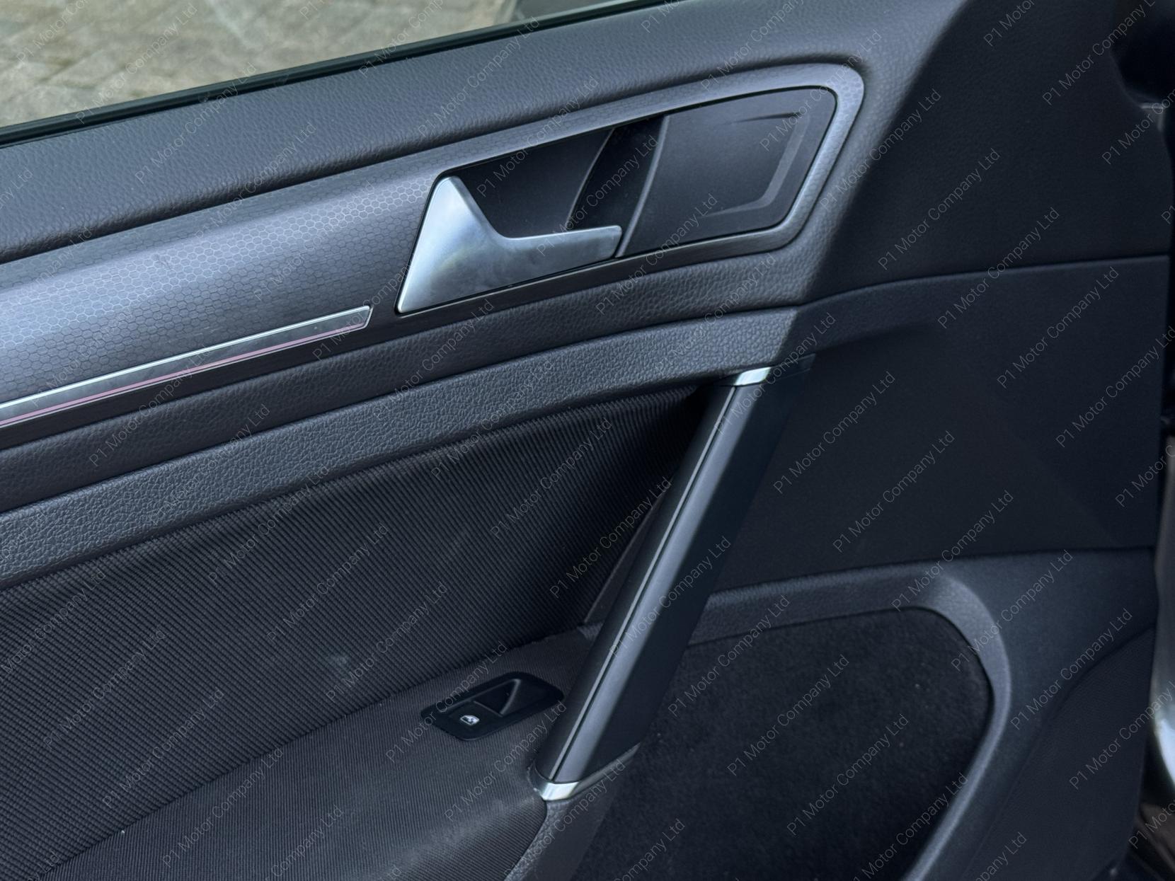 Volkswagen Golf 2.0 TSI GPF GTI Performance Hatchback 5dr Petrol DSG Euro 6 (s/s) (245 ps)