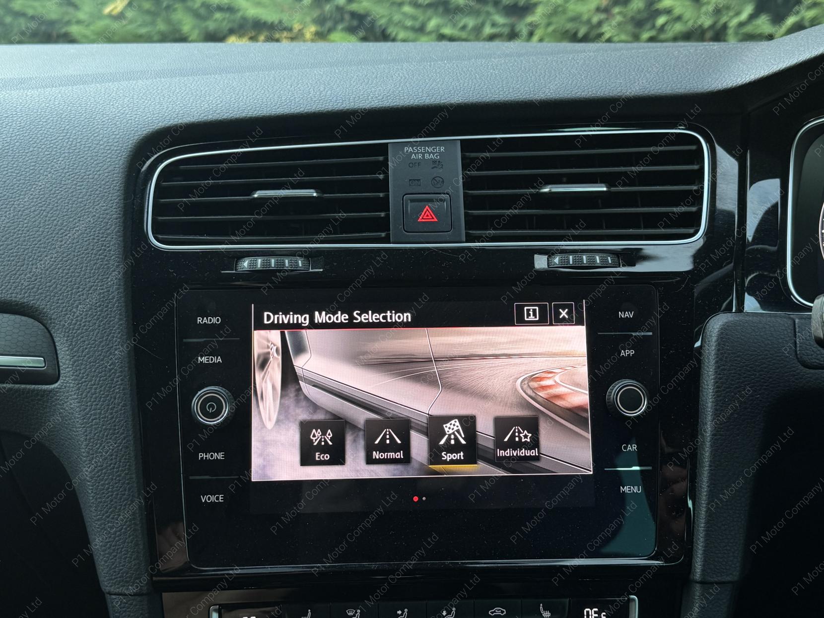 Volkswagen Golf 2.0 TSI GPF GTI Performance Hatchback 5dr Petrol DSG Euro 6 (s/s) (245 ps)