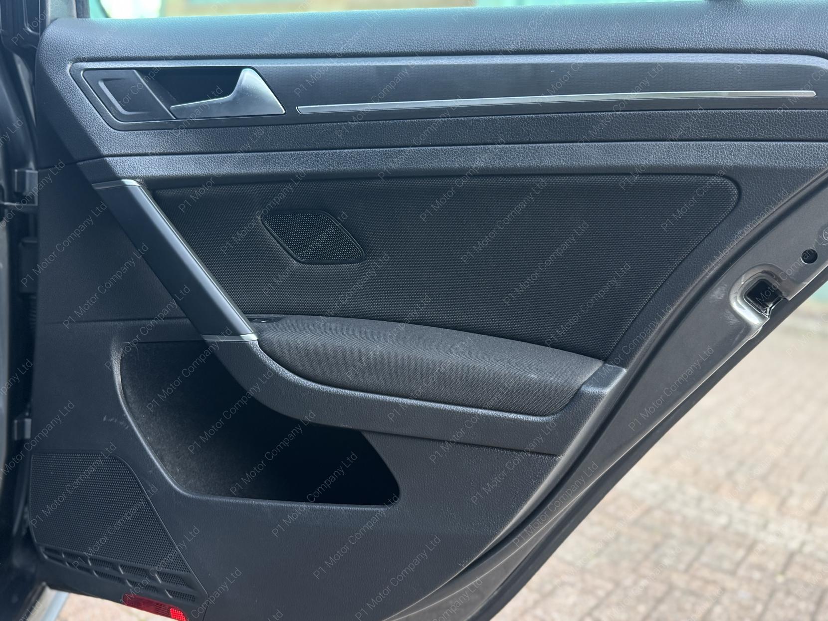 Volkswagen Golf 2.0 TSI GPF GTI Performance Hatchback 5dr Petrol DSG Euro 6 (s/s) (245 ps)