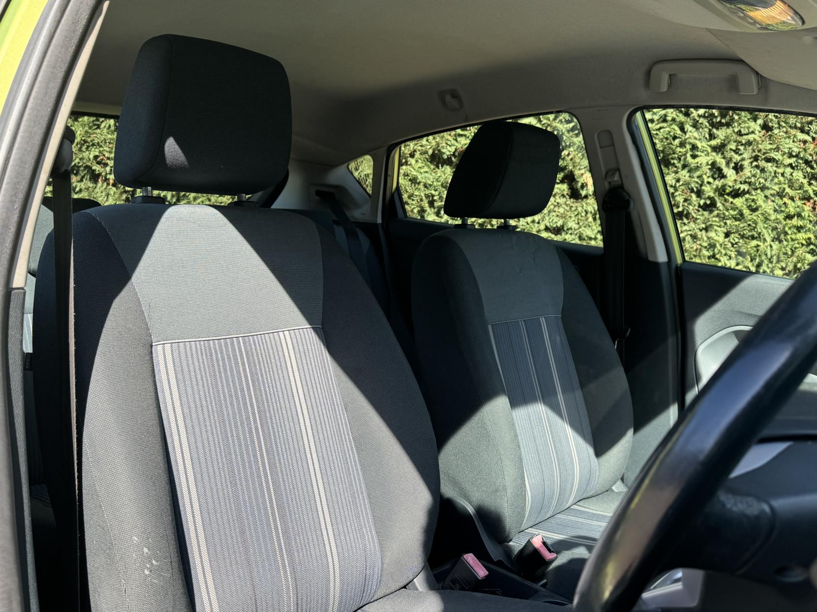 Ford Fiesta 1.25 Zetec Hatchback 5dr Petrol Manual (133 g/km, 81 bhp)