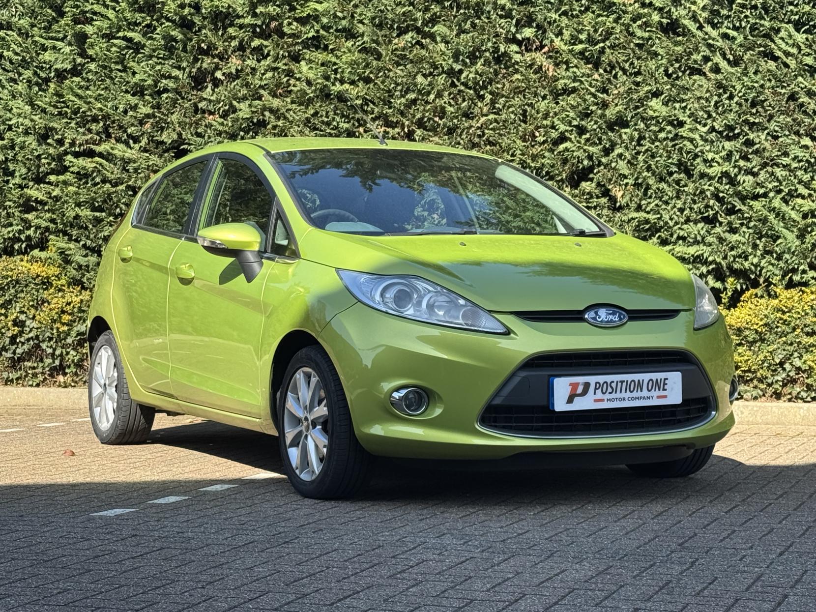 Ford Fiesta 1.25 Zetec Hatchback 5dr Petrol Manual (133 g/km, 81 bhp)