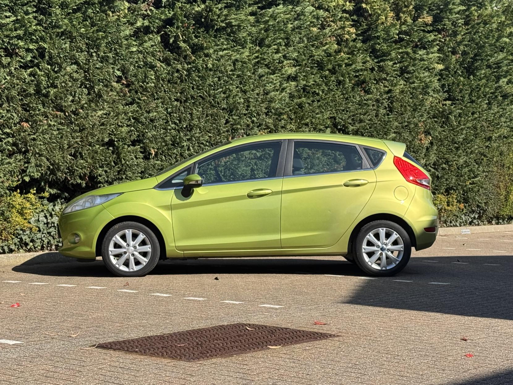 Ford Fiesta 1.25 Zetec Hatchback 5dr Petrol Manual (133 g/km, 81 bhp)