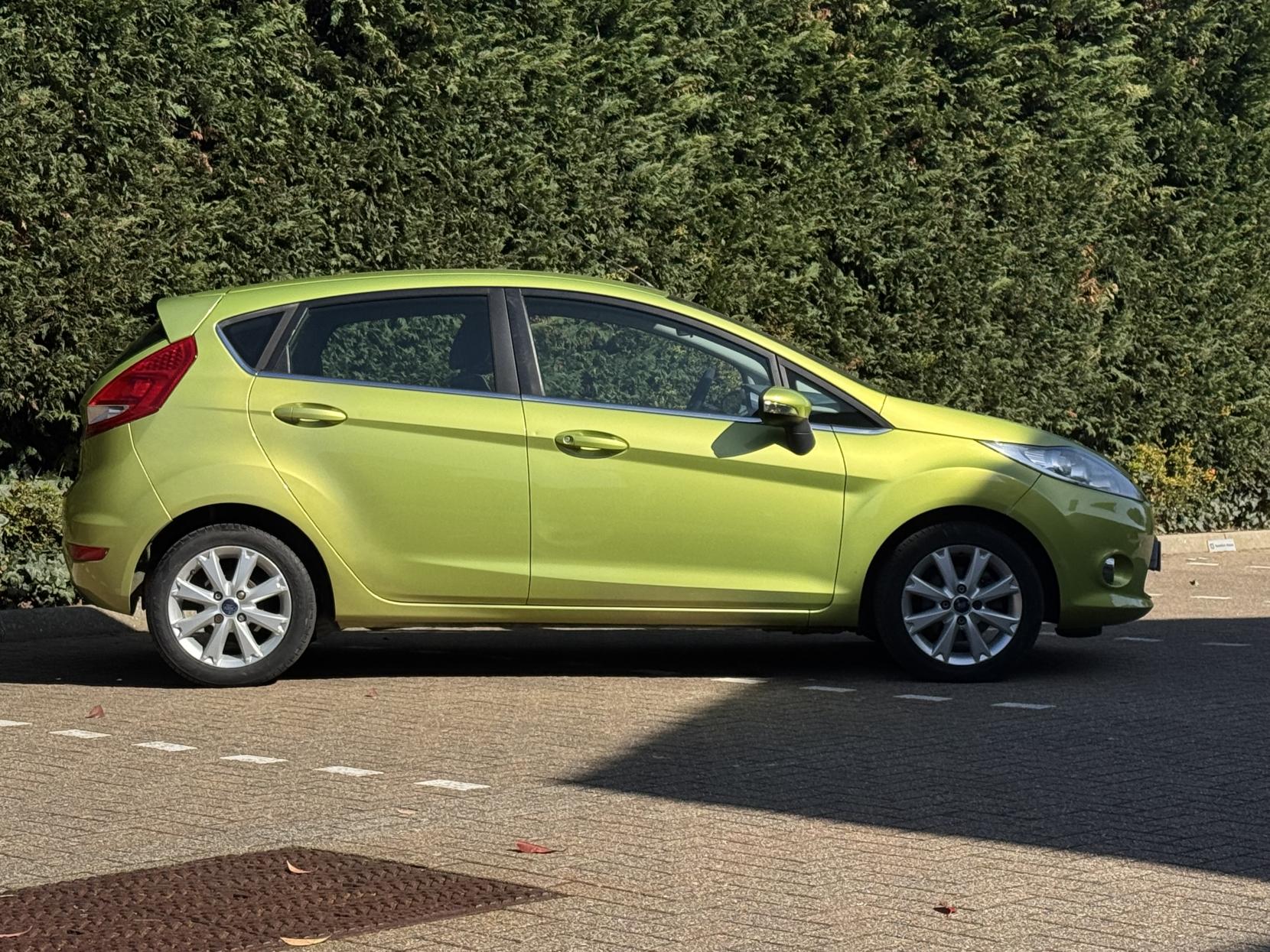 Ford Fiesta 1.25 Zetec Hatchback 5dr Petrol Manual (133 g/km, 81 bhp)