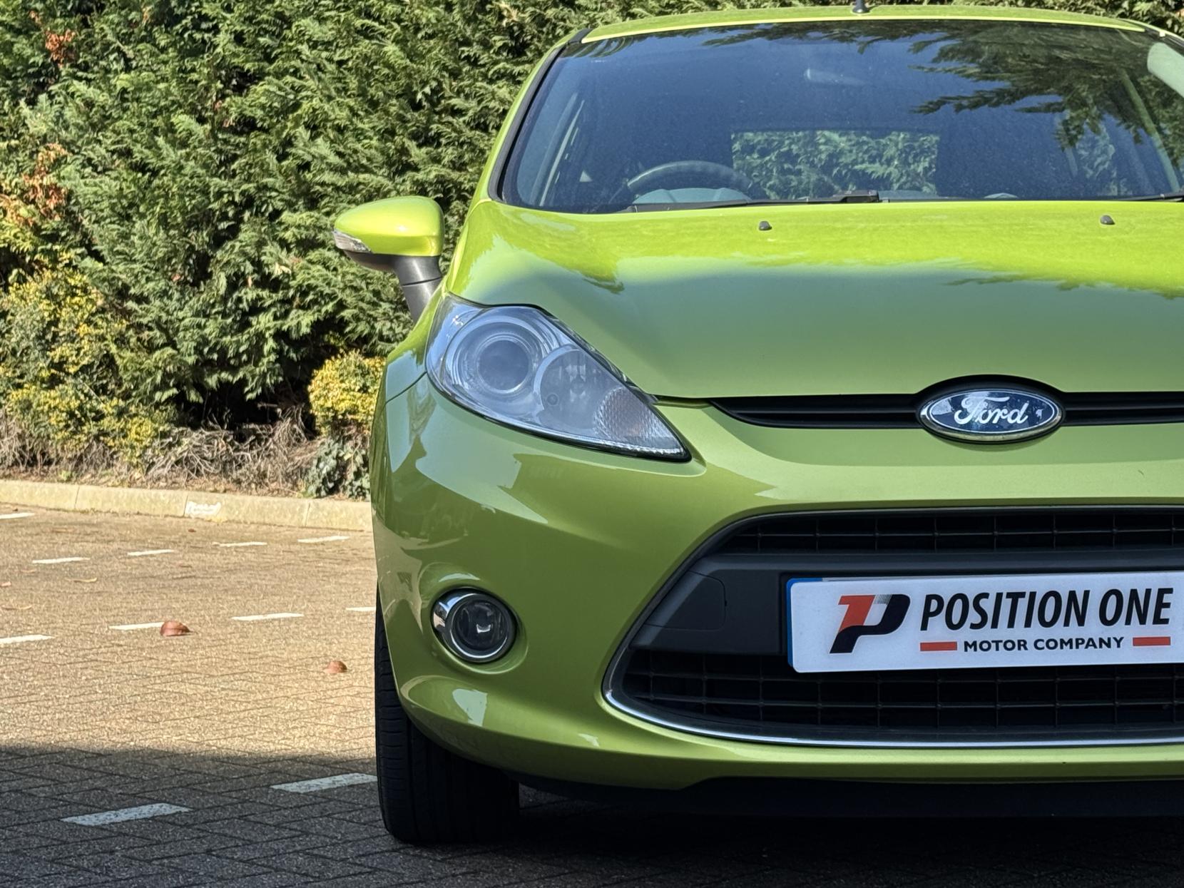 Ford Fiesta 1.25 Zetec Hatchback 5dr Petrol Manual (133 g/km, 81 bhp)