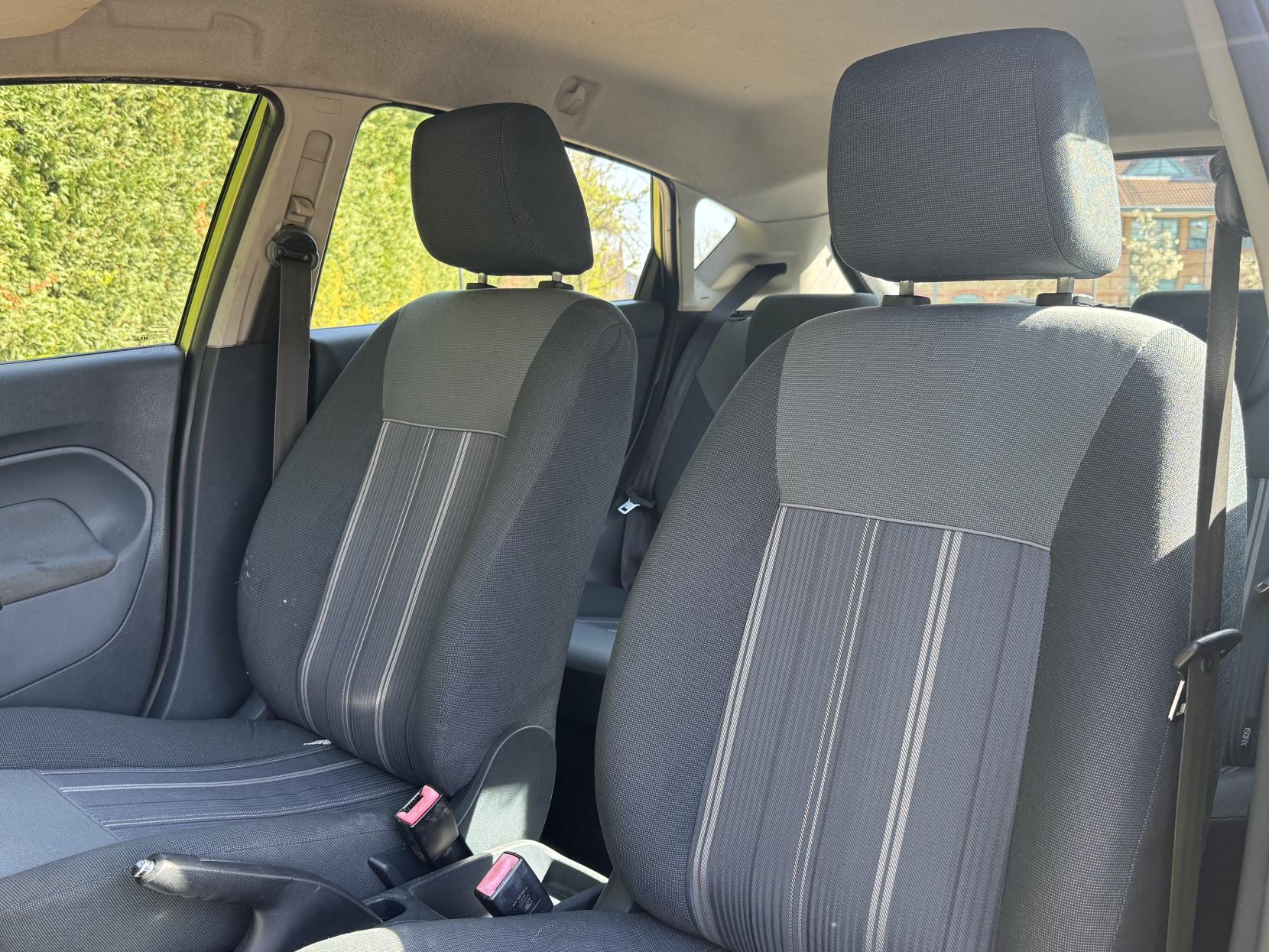 Ford Fiesta 1.25 Zetec Hatchback 5dr Petrol Manual (133 g/km, 81 bhp)