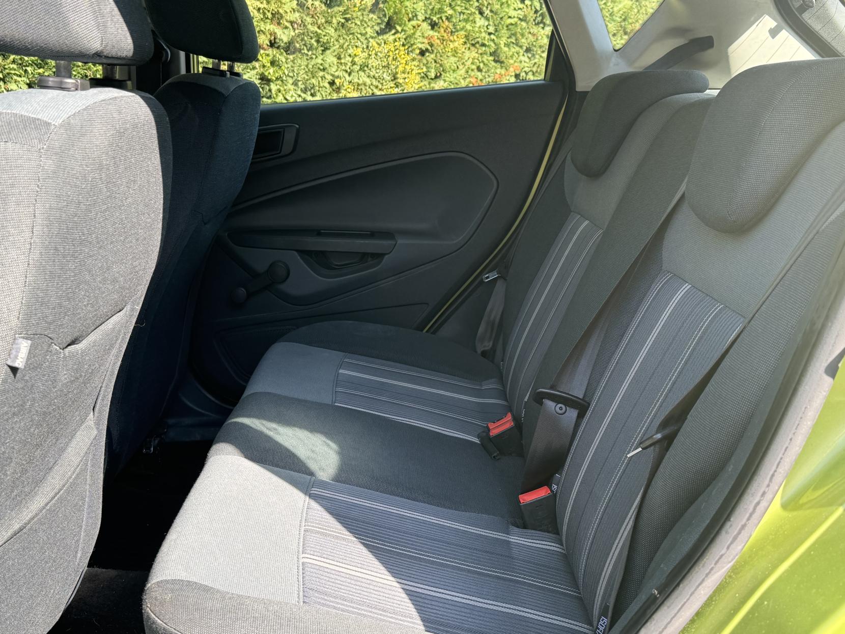 Ford Fiesta 1.25 Zetec Hatchback 5dr Petrol Manual (133 g/km, 81 bhp)