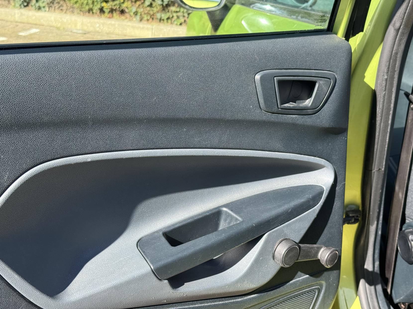 Ford Fiesta 1.25 Zetec Hatchback 5dr Petrol Manual (133 g/km, 81 bhp)