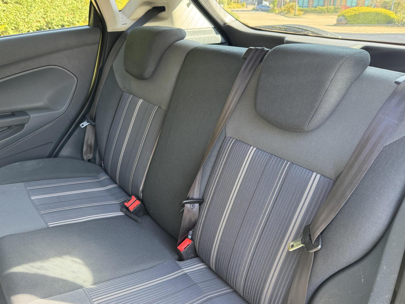 Ford Fiesta 1.25 Zetec Hatchback 5dr Petrol Manual (133 g/km, 81 bhp)