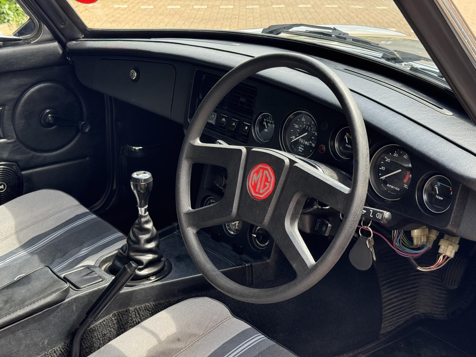 MG MGB GT 1.8 Coupe 2dr Petrol Manual (97 bhp)