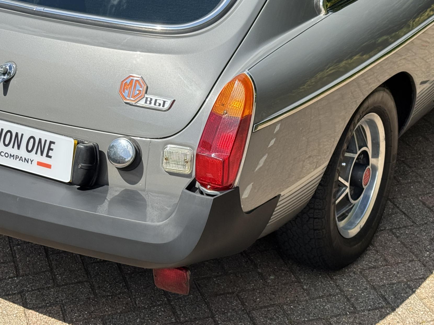 MG MGB GT 1.8 Coupe 2dr Petrol Manual (97 bhp)