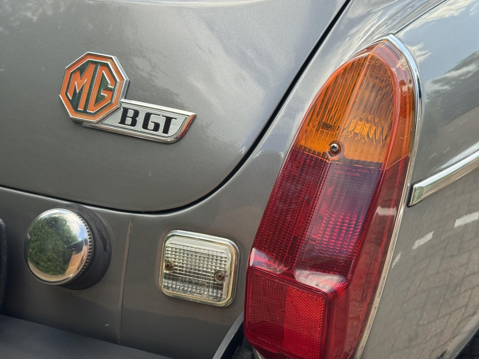 MG MGB GT 1.8 Coupe 2dr Petrol Manual (97 bhp)