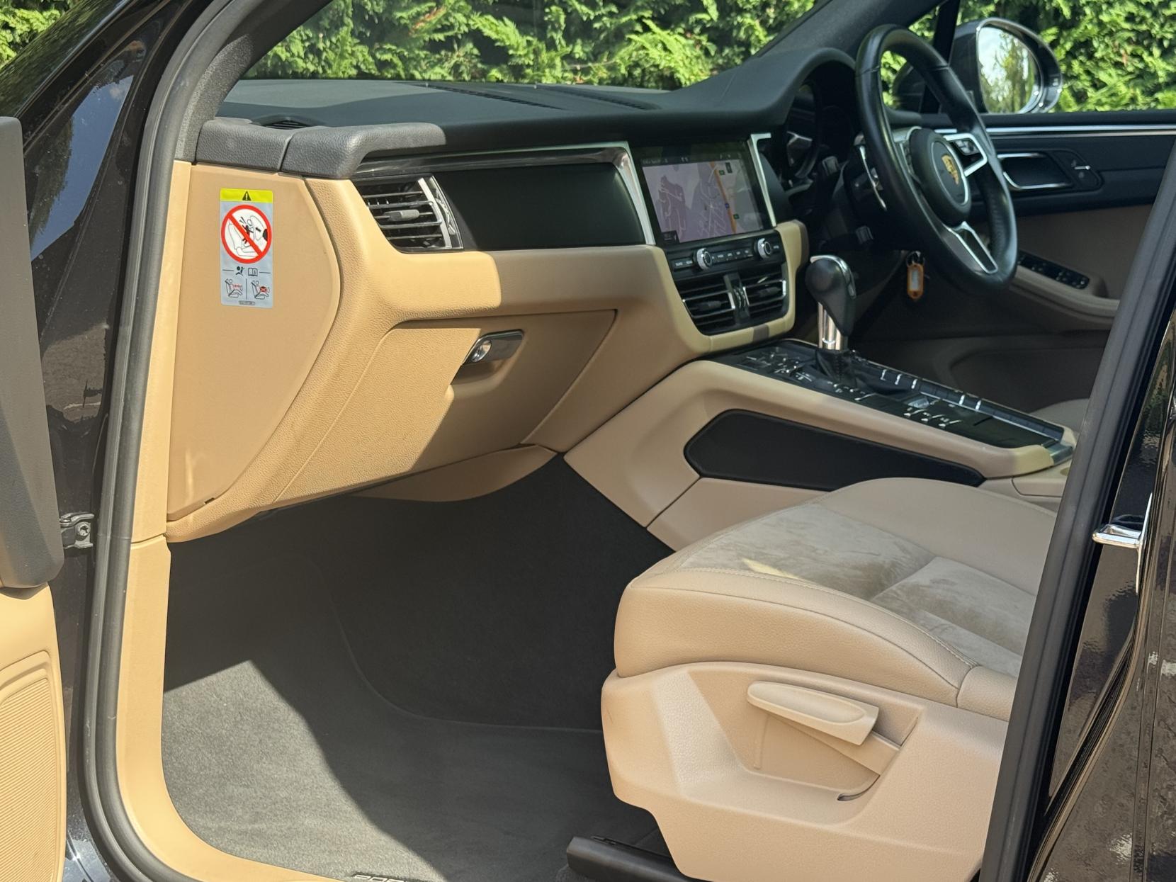 Porsche Macan 2.0T T SUV 5dr Petrol PDK 4WD Euro 6 (s/s) (265 ps)