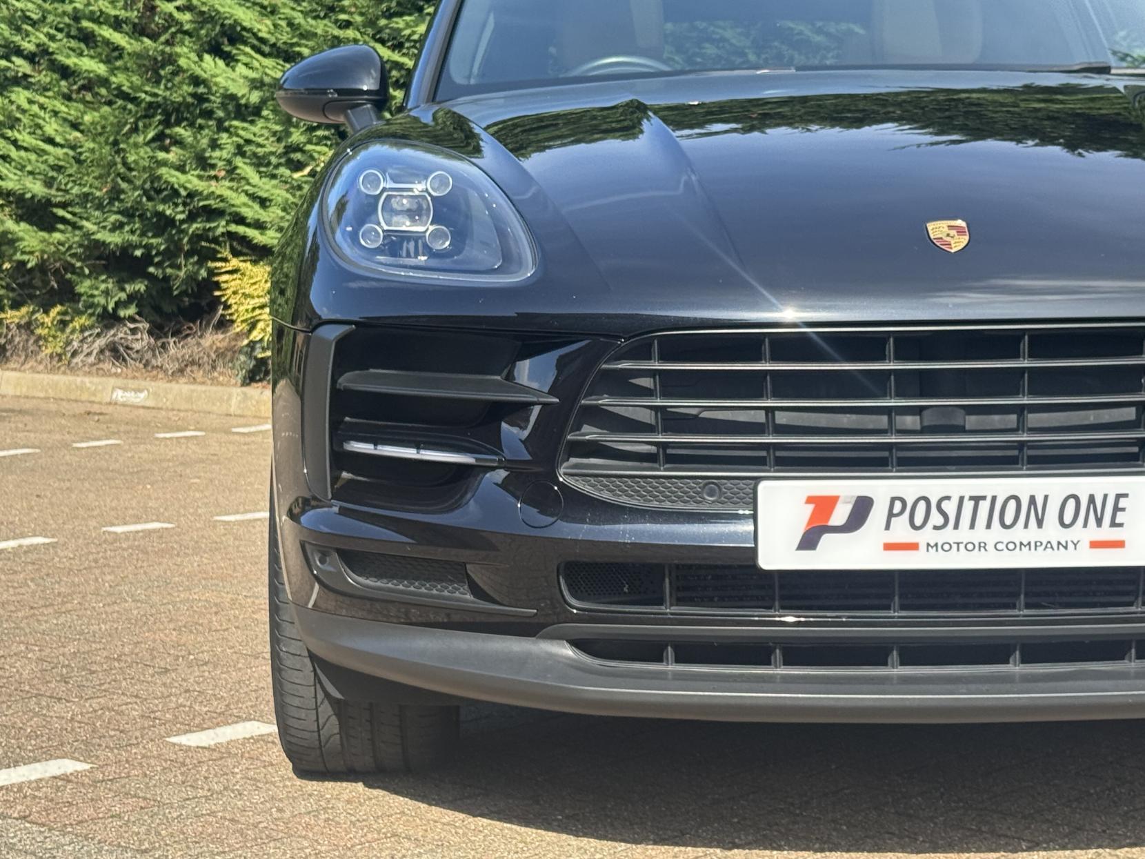 Porsche Macan 2.0T T SUV 5dr Petrol PDK 4WD Euro 6 (s/s) (265 ps)
