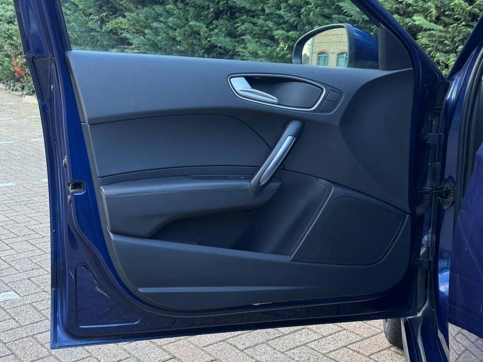 Audi A1 1.4 TFSI Black Edition Sportback 5dr Petrol S Tronic Euro 5 (185 ps)