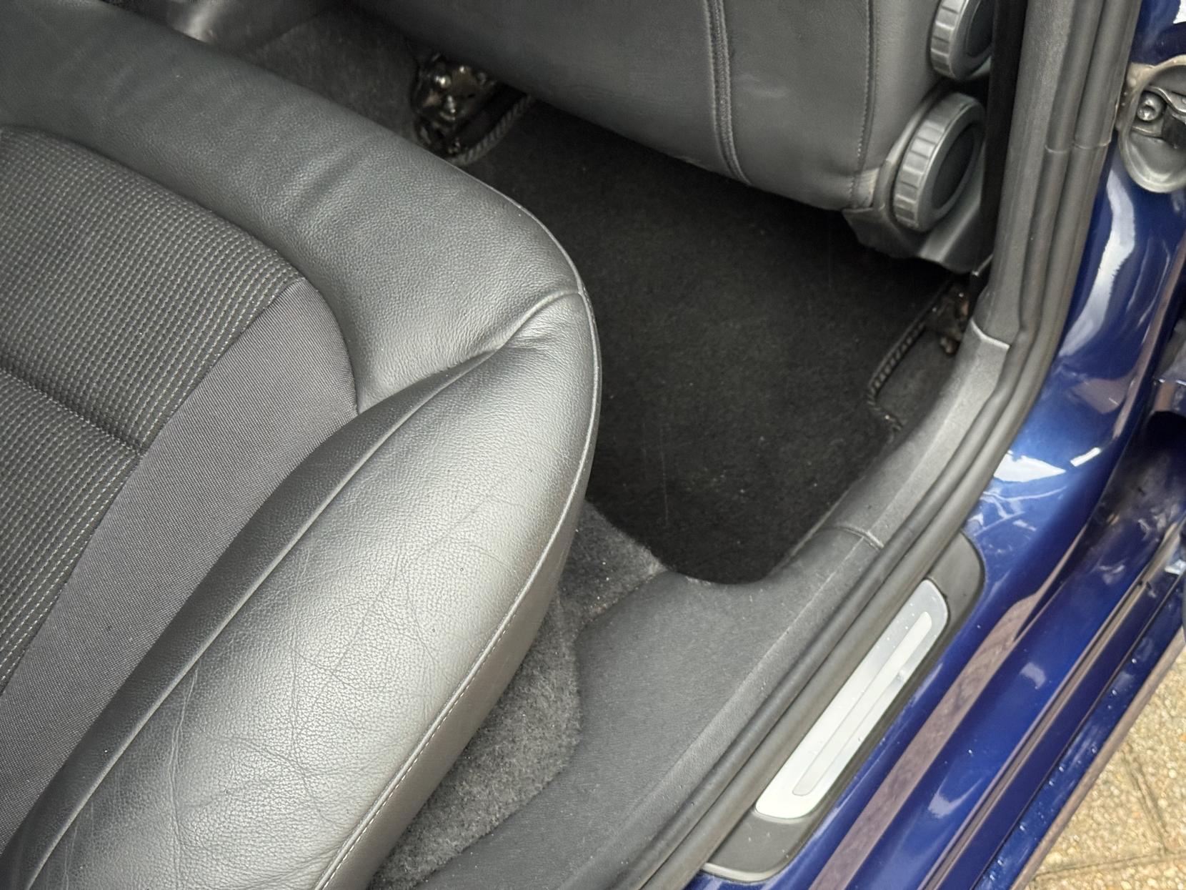 Audi A1 1.4 TFSI Black Edition Sportback 5dr Petrol S Tronic Euro 5 (185 ps)