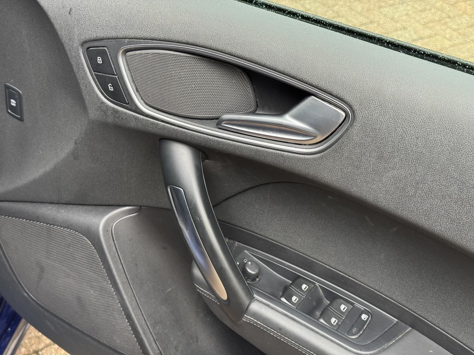 Audi A1 1.4 TFSI Black Edition Sportback 5dr Petrol S Tronic Euro 5 (185 ps)