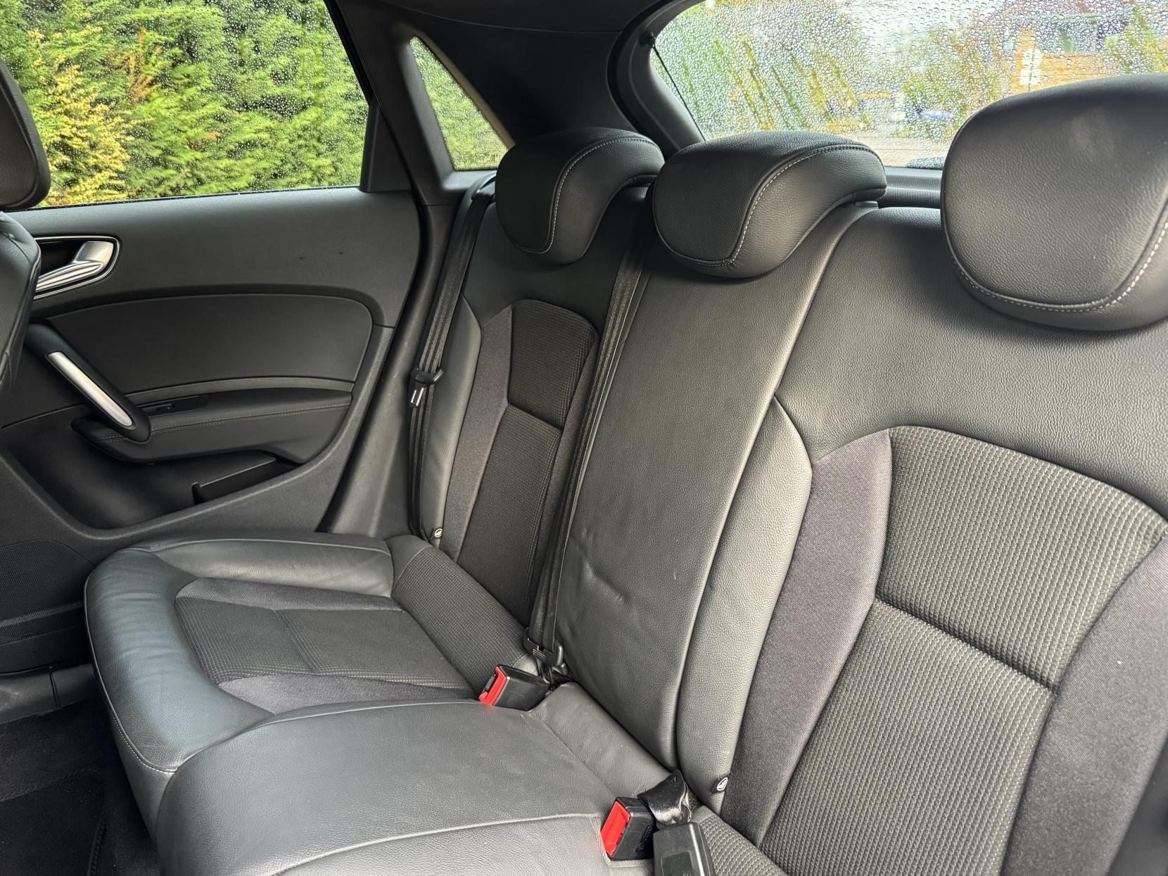 Audi A1 1.4 TFSI Black Edition Sportback 5dr Petrol S Tronic Euro 5 (185 ps)