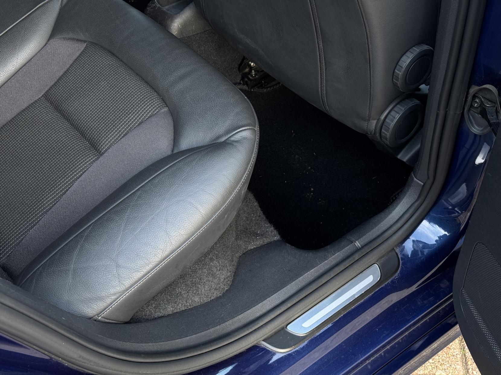 Audi A1 1.4 TFSI Black Edition Sportback 5dr Petrol S Tronic Euro 5 (185 ps)