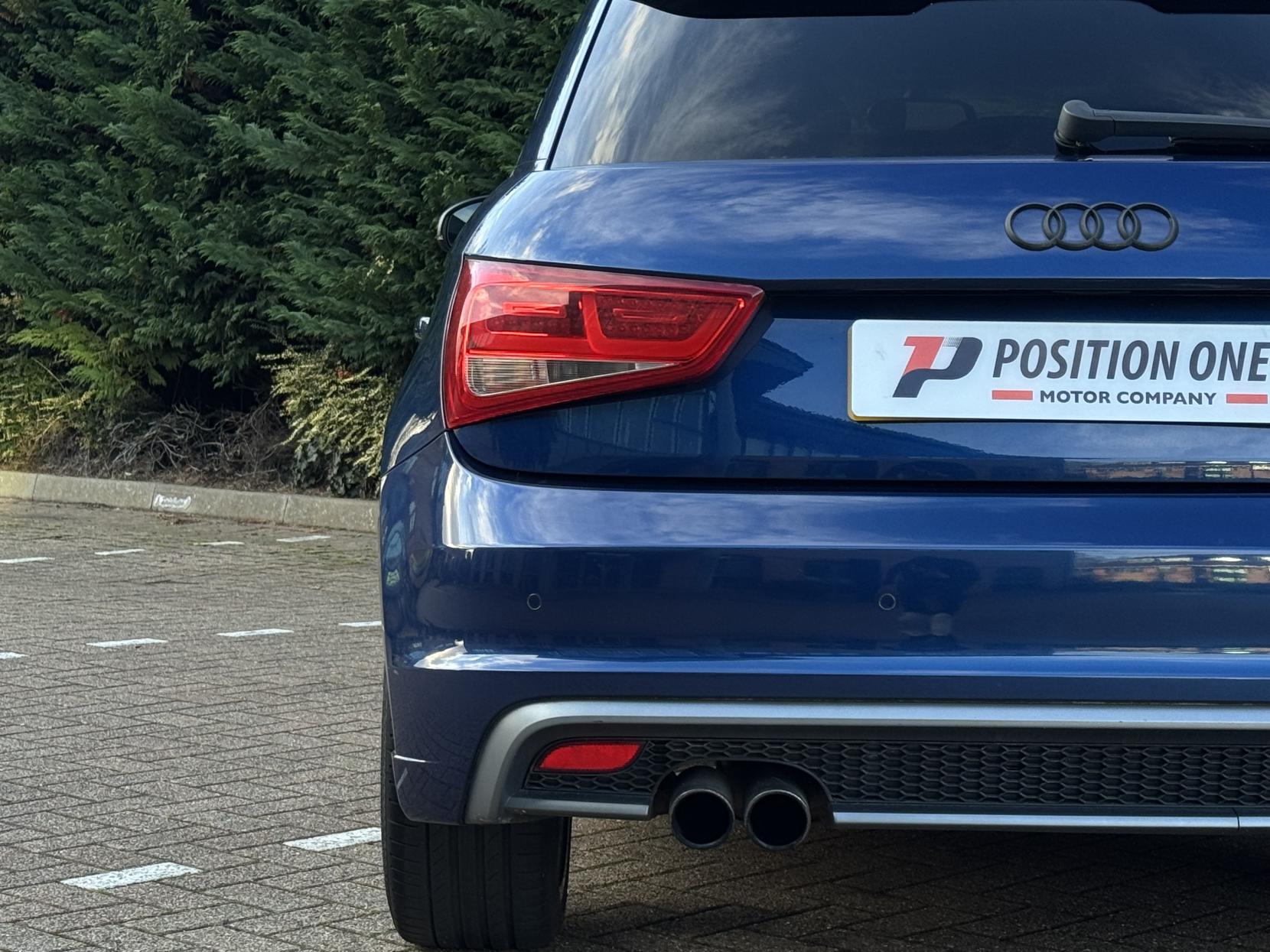 Audi A1 1.4 TFSI Black Edition Sportback 5dr Petrol S Tronic Euro 5 (185 ps)