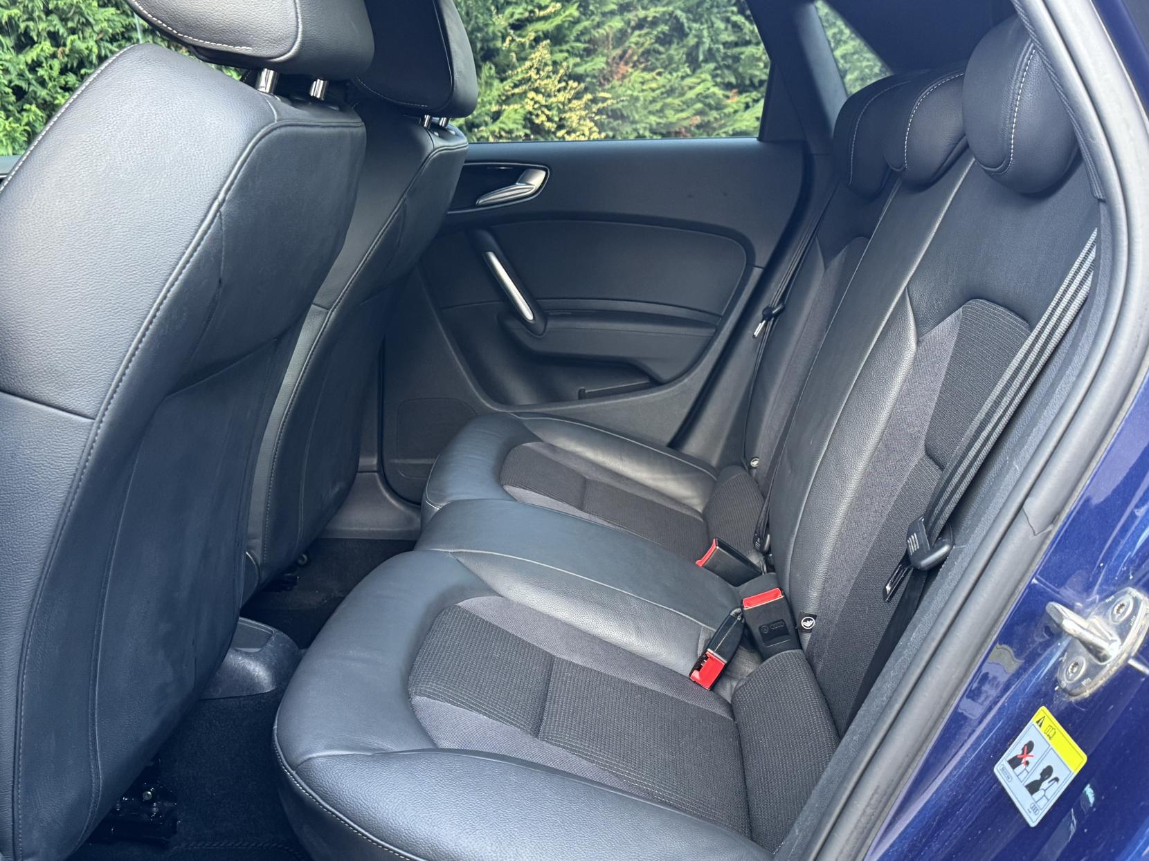 Audi A1 1.4 TFSI Black Edition Sportback 5dr Petrol S Tronic Euro 5 (185 ps)