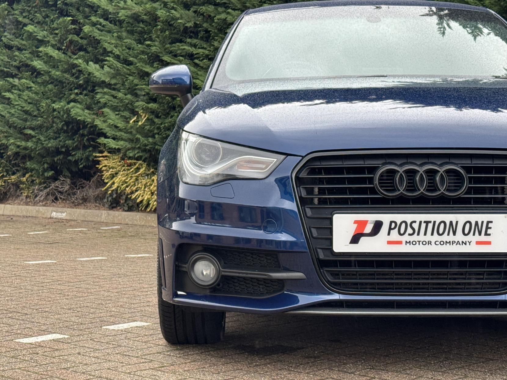 Audi A1 1.4 TFSI Black Edition Sportback 5dr Petrol S Tronic Euro 5 (185 ps)