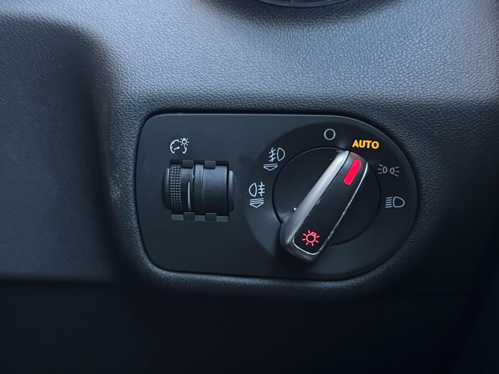 Audi A1 1.4 TFSI Black Edition Sportback 5dr Petrol S Tronic Euro 5 (185 ps)