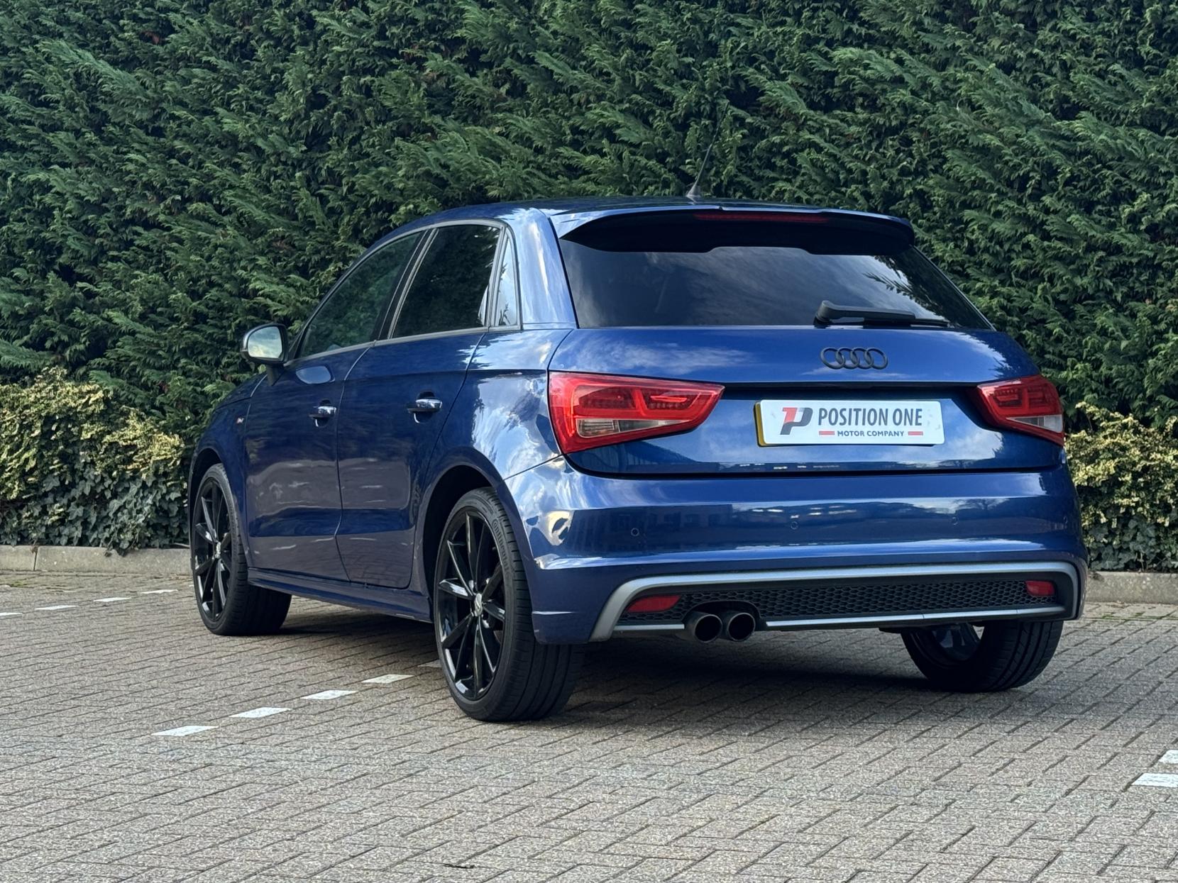 Audi A1 1.4 TFSI Black Edition Sportback 5dr Petrol S Tronic Euro 5 (185 ps)