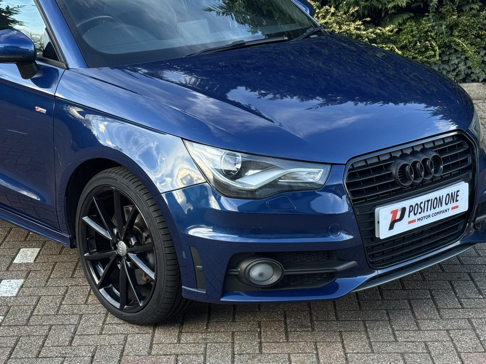 Audi A1 1.4 TFSI Black Edition Sportback 5dr Petrol S Tronic Euro 5 (185 ps)
