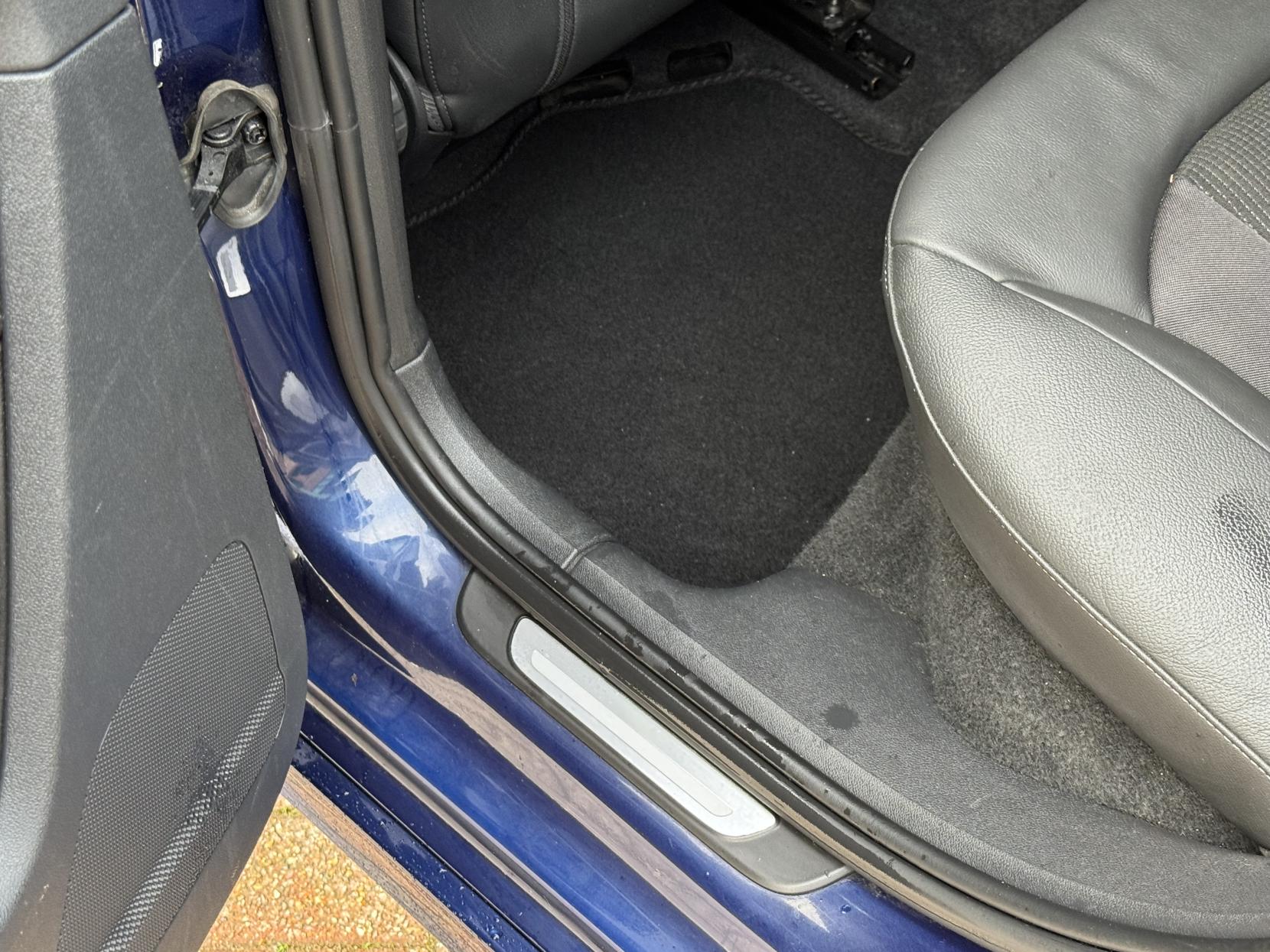 Audi A1 1.4 TFSI Black Edition Sportback 5dr Petrol S Tronic Euro 5 (185 ps)