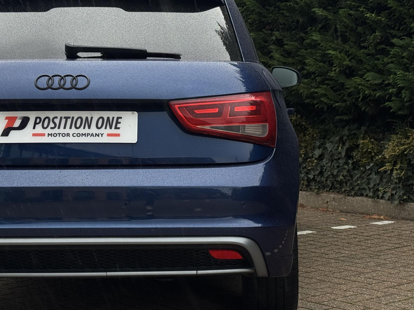 Audi A1 1.4 TFSI Black Edition Sportback 5dr Petrol S Tronic Euro 5 (185 ps)