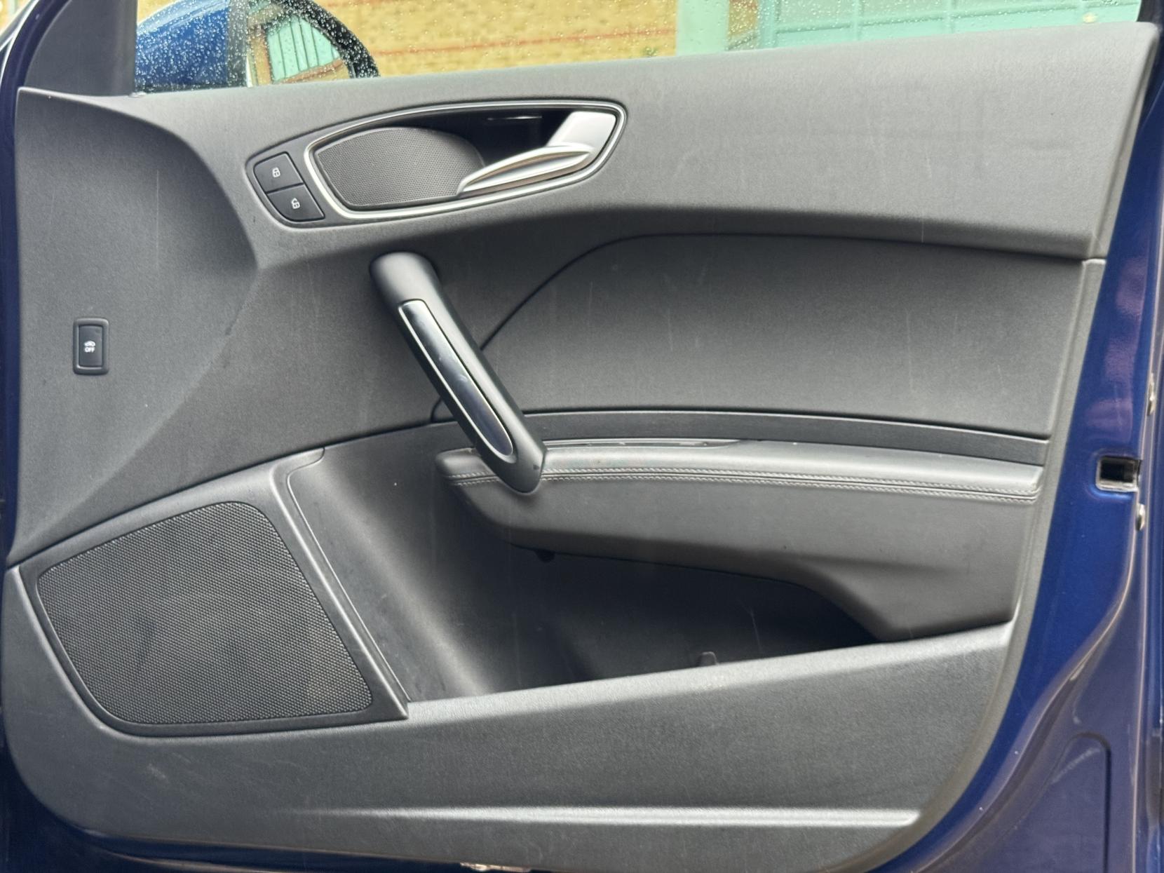 Audi A1 1.4 TFSI Black Edition Sportback 5dr Petrol S Tronic Euro 5 (185 ps)