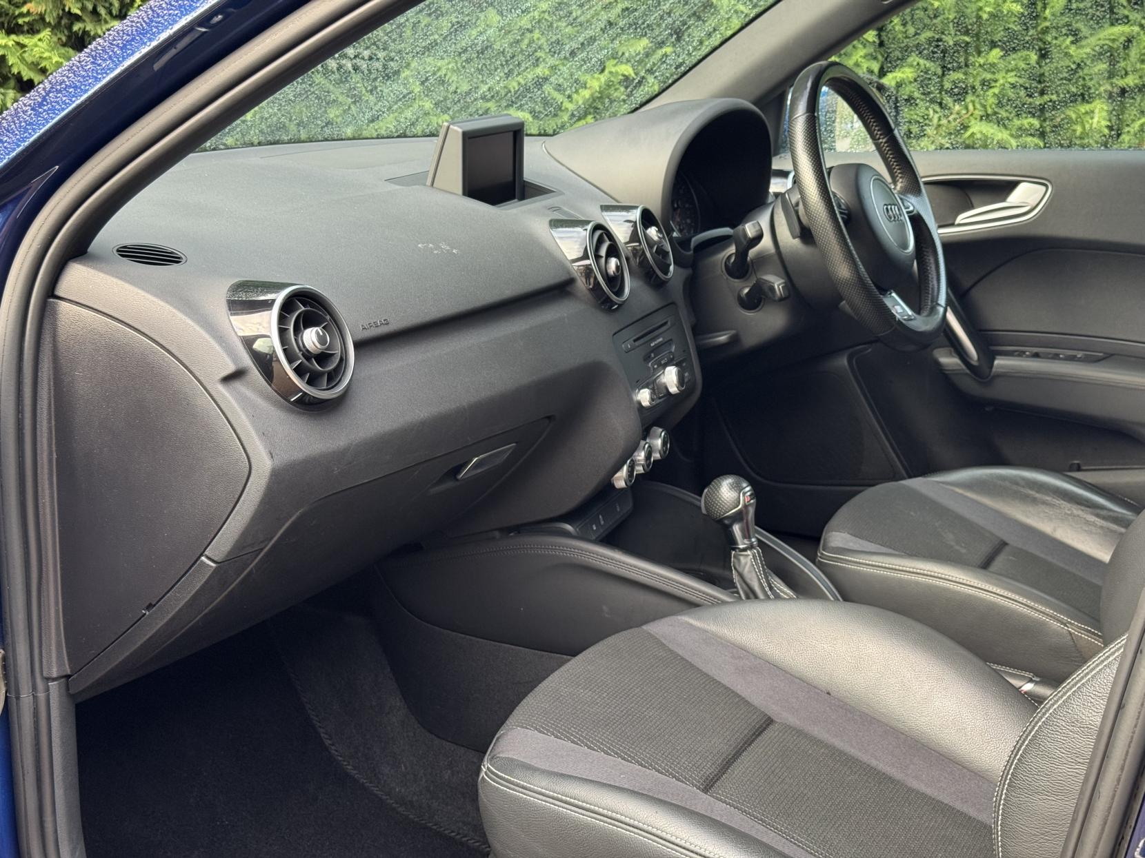 Audi A1 1.4 TFSI Black Edition Sportback 5dr Petrol S Tronic Euro 5 (185 ps)