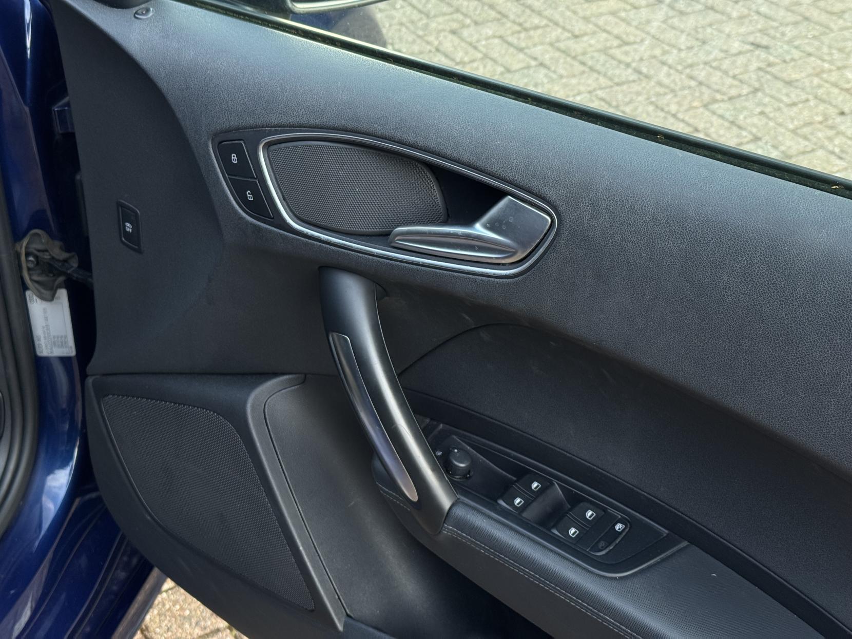 Audi A1 1.4 TFSI Black Edition Sportback 5dr Petrol S Tronic Euro 5 (185 ps)