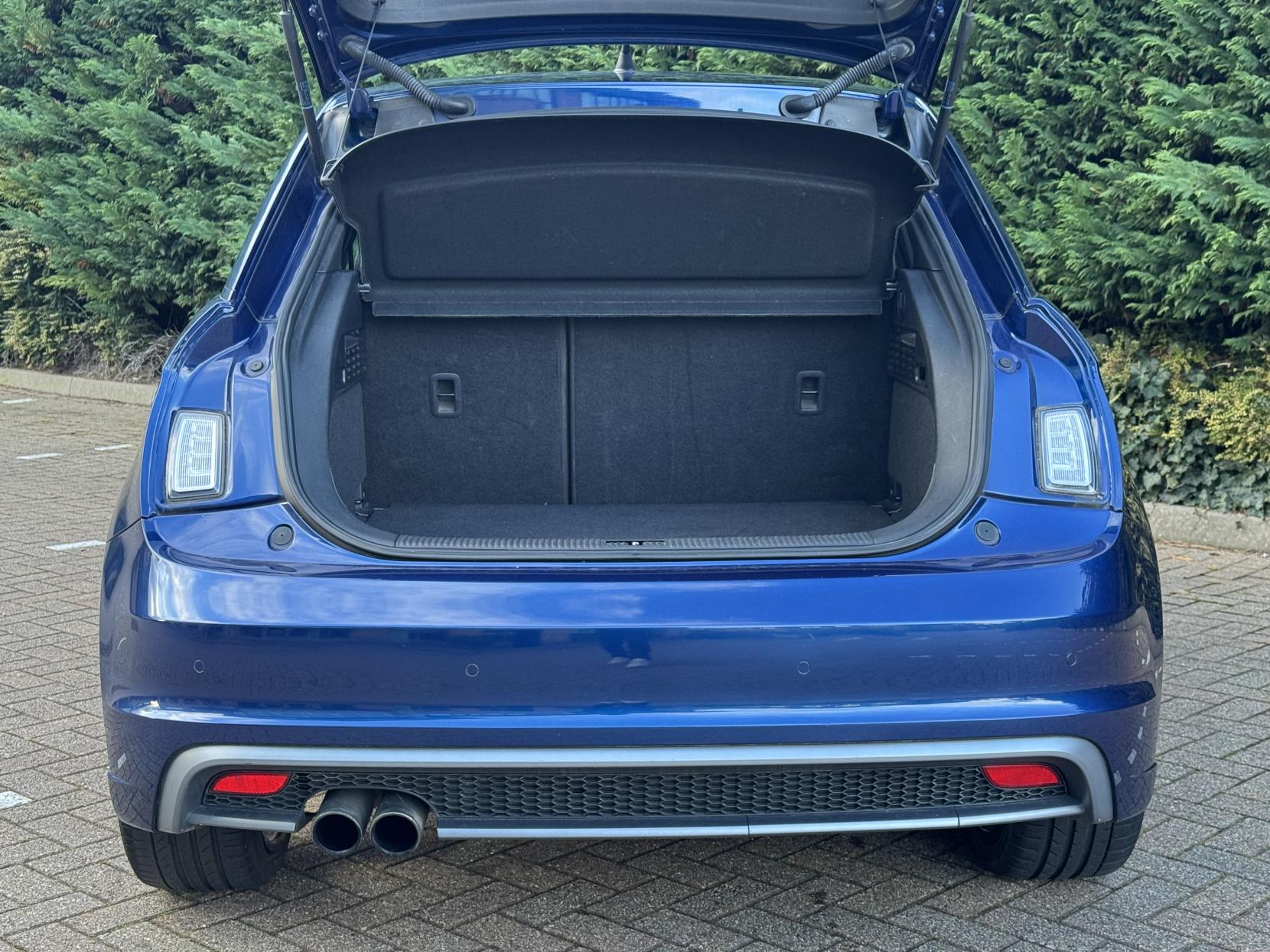 Audi A1 1.4 TFSI Black Edition Sportback 5dr Petrol S Tronic Euro 5 (185 ps)