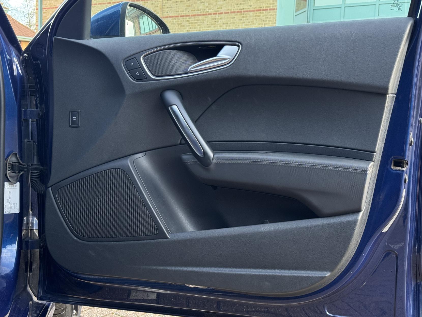 Audi A1 1.4 TFSI Black Edition Sportback 5dr Petrol S Tronic Euro 5 (185 ps)