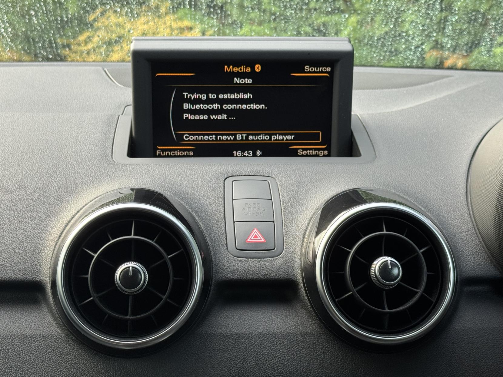 Audi A1 1.4 TFSI Black Edition Sportback 5dr Petrol S Tronic Euro 5 (185 ps)