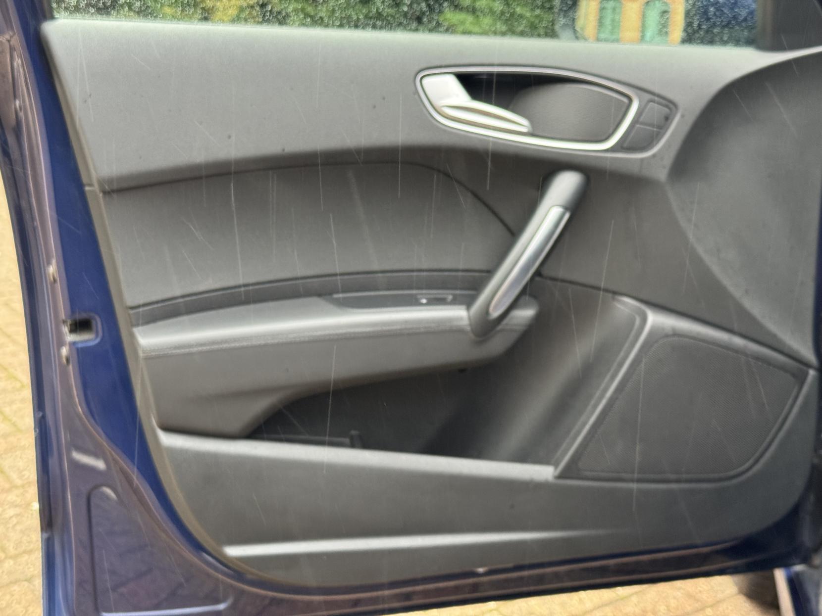 Audi A1 1.4 TFSI Black Edition Sportback 5dr Petrol S Tronic Euro 5 (185 ps)